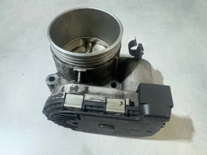 Дроссельная заслонка Volvo XC90