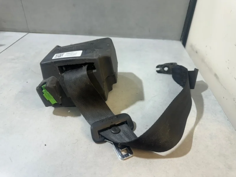 Ремень безопасности Volvo XC60