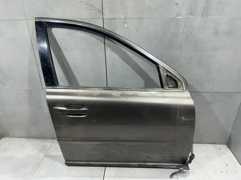 Дверь боковая Volvo XC90