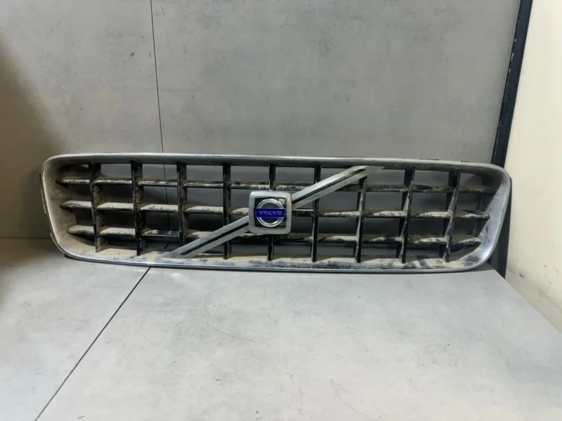 Решетка радиатора Volvo XC90
