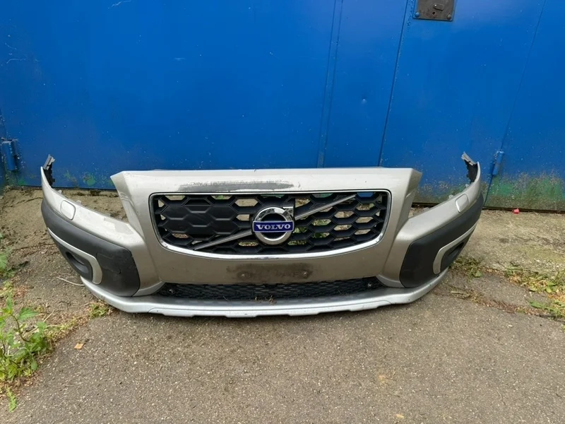 Бампер передний Volvo XC70 2015