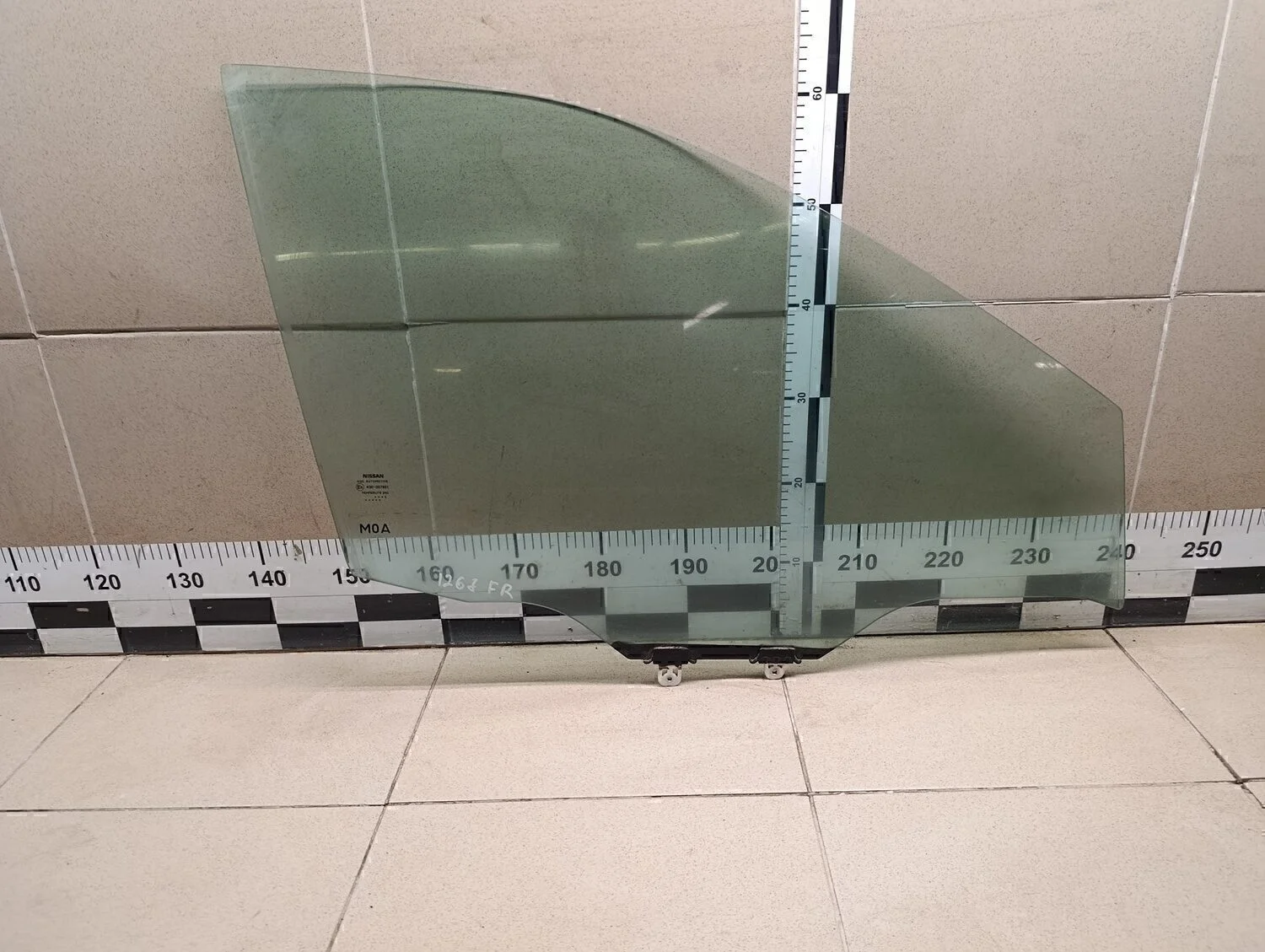 Стекло двери передней правой X-Trail (T32) 2014>