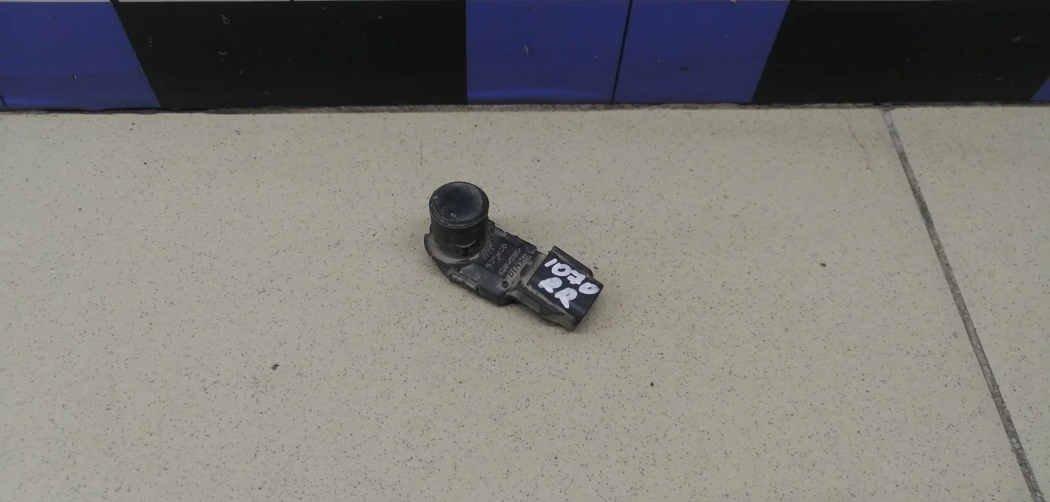 Датчик парковки RAV 4 2013-2019