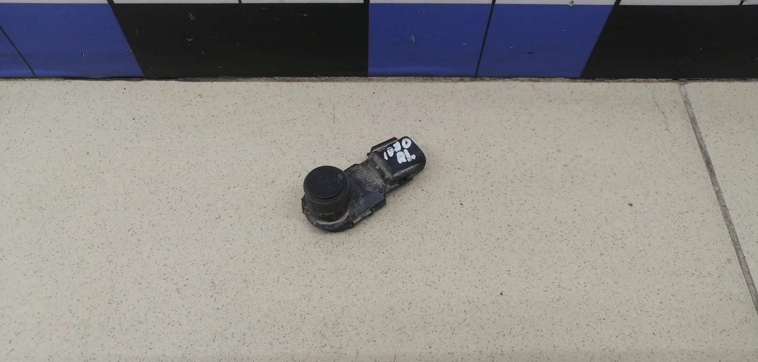 Датчик парковки RAV 4 2013-2019