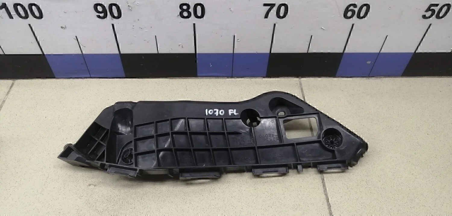 Кронштейн переднего бампера левый RAV 4 2013-2019