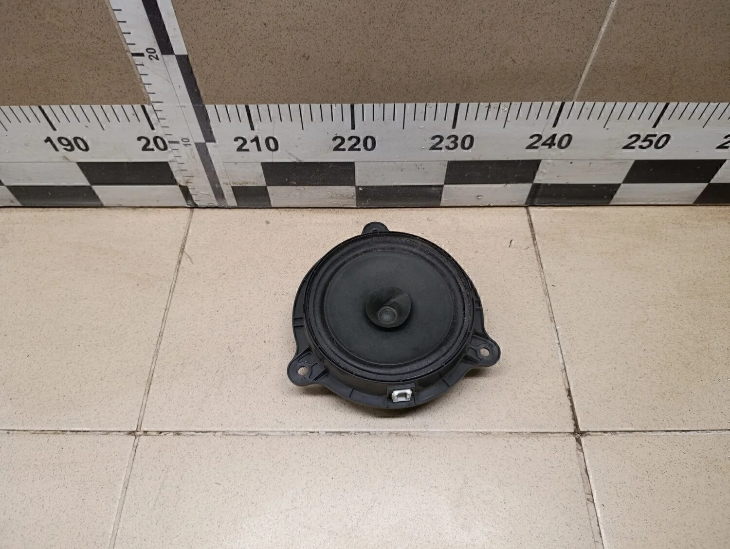 Динамик Logan II 2014>