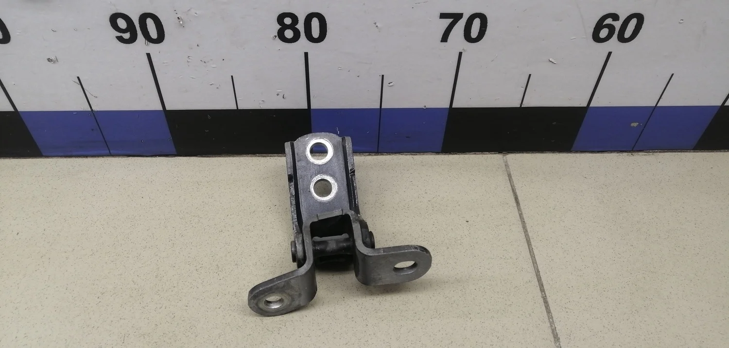 Петля двери передней правой верхняя Camry XV40 2006-2011