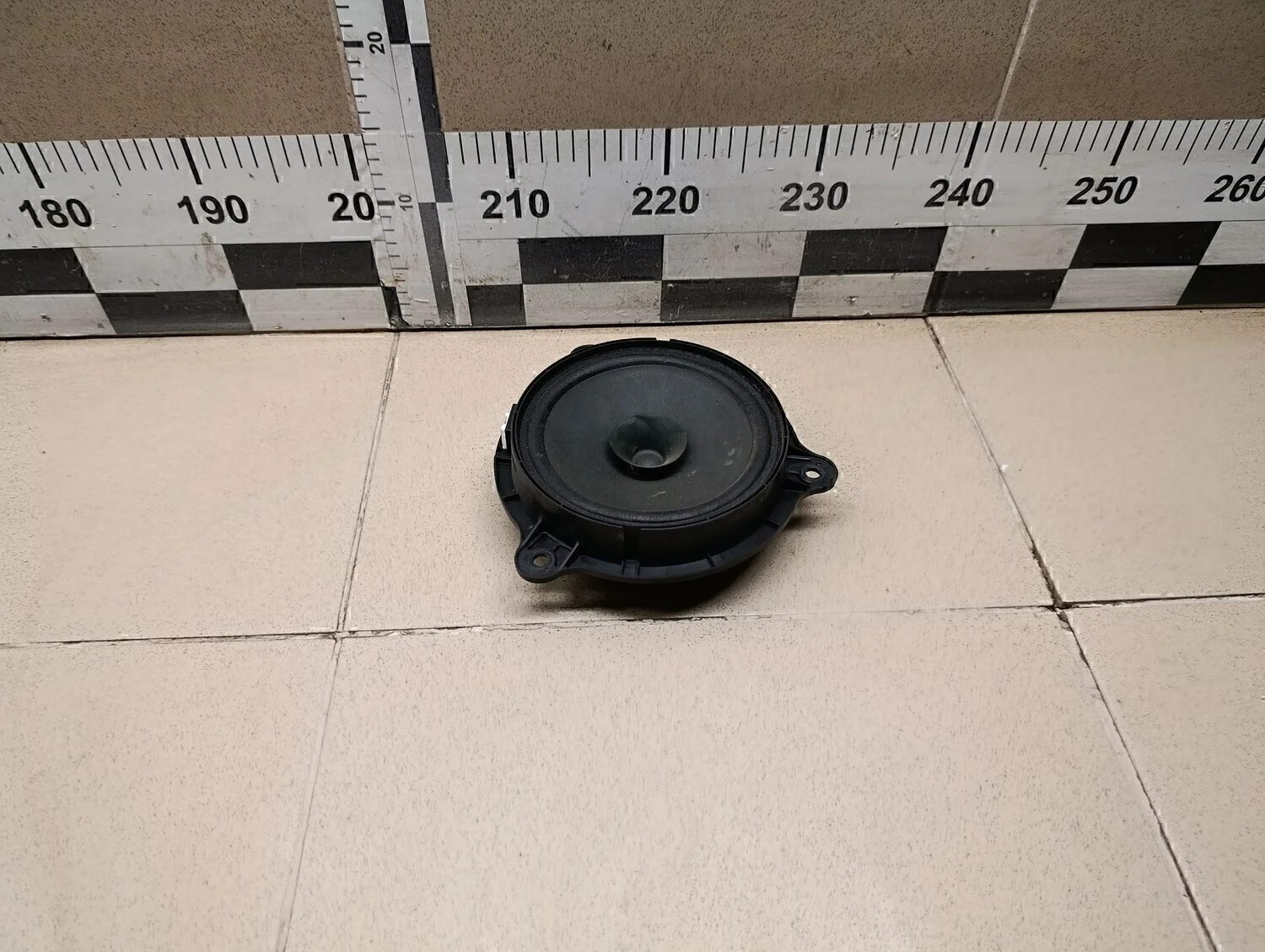 Динамик Logan II 2014>