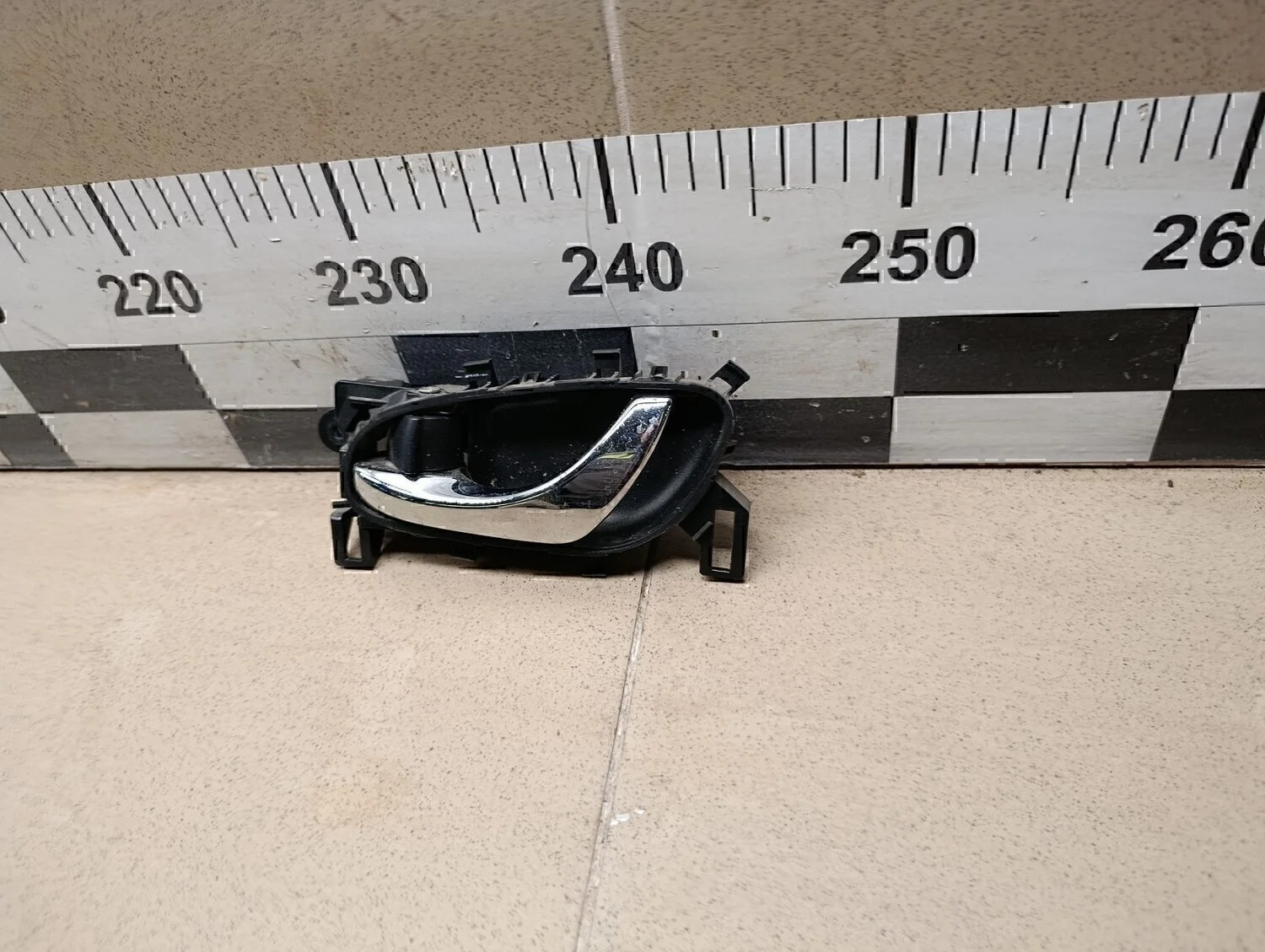 Ручка двери внутренняя левая X-Trail (T32) 2014>