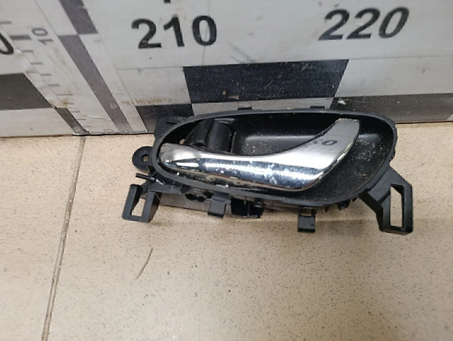 Ручка двери внутренняя левая X-Trail (T32) 2014>