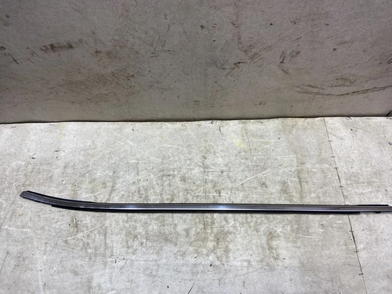 Молдинг задней правой двери Nissan X-Trail T32 низ