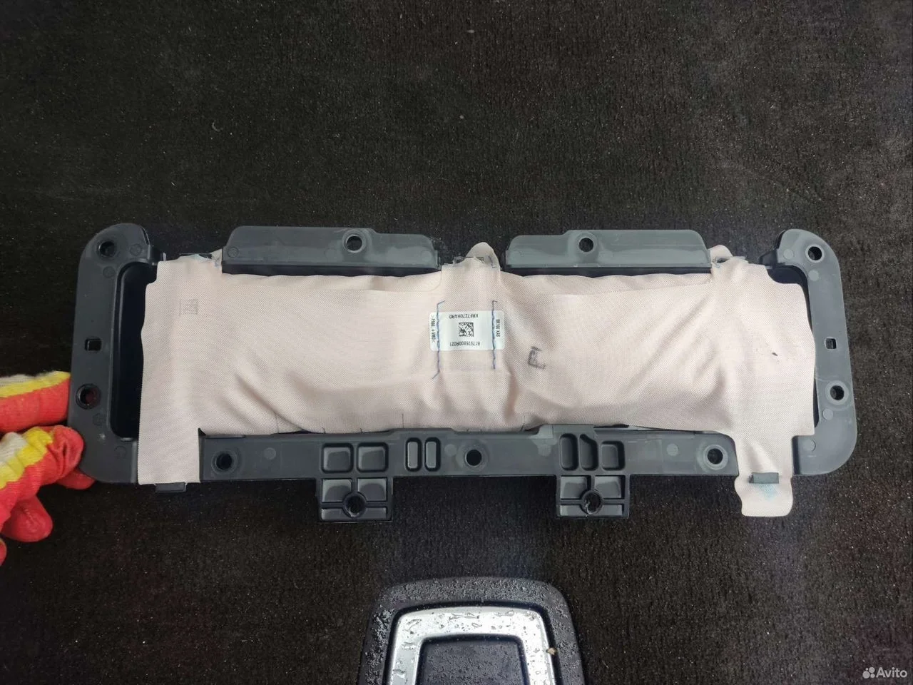 Подушка безопасности коленная mercedes a1668600102