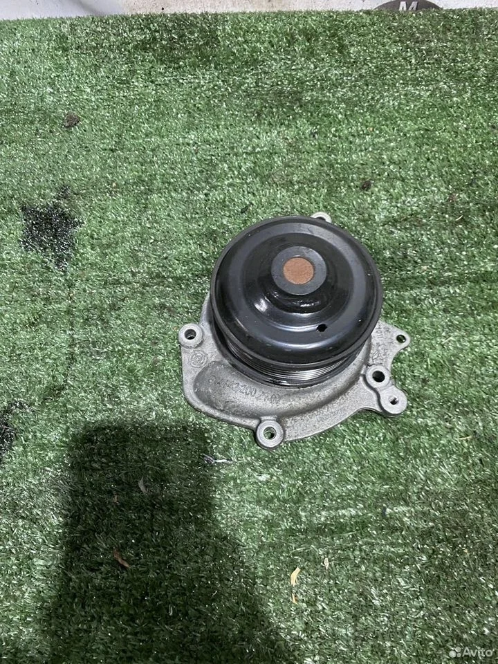 Помпа системы охлаждения для mercede a6422002101