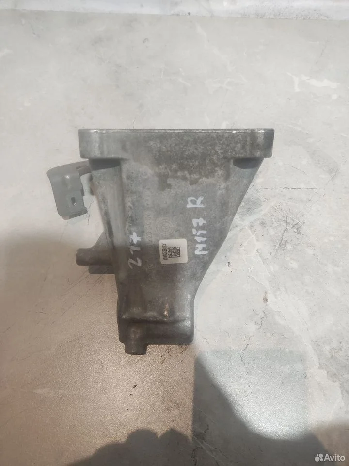 Кронштейн опоры двигателя mercedes w217 m278 m157