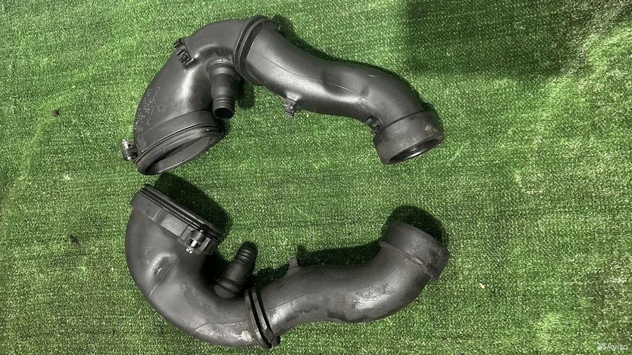 Трубопровод чистого воздуха bmw e70 13717794172