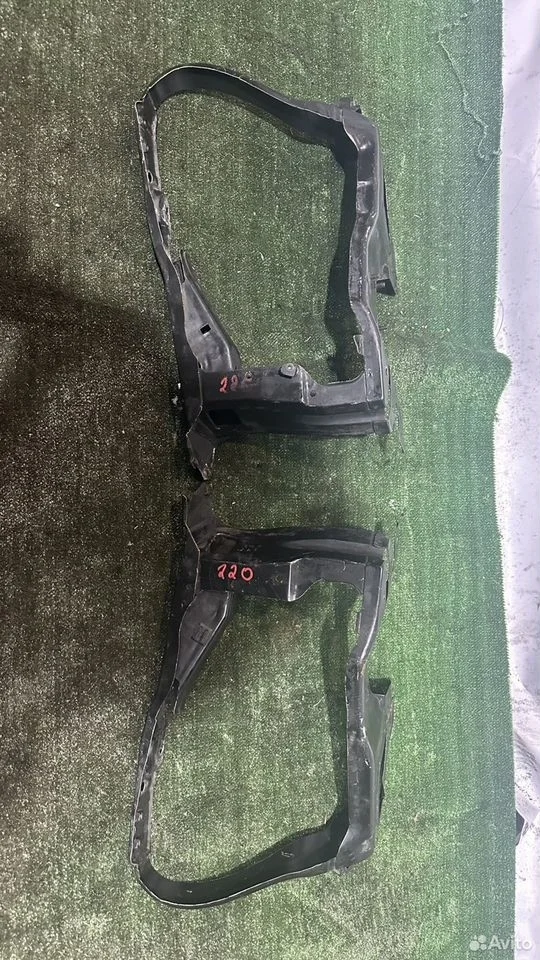 Кронштейн крепления фары mercedes w220