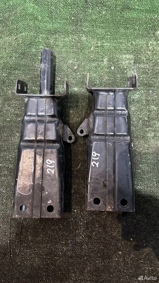 Кронштейн усилителя бампера передний mercedes w219