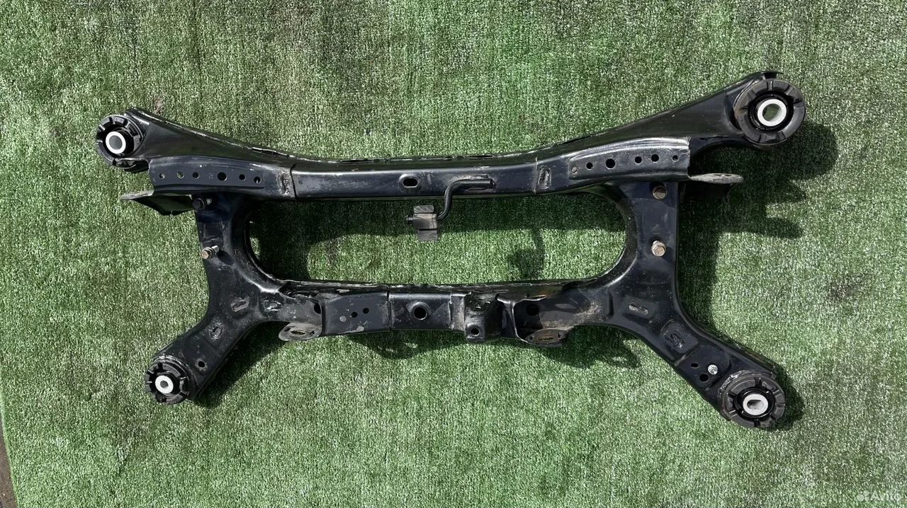 Подрамник задний toyota camry 70 lexus es7 es250