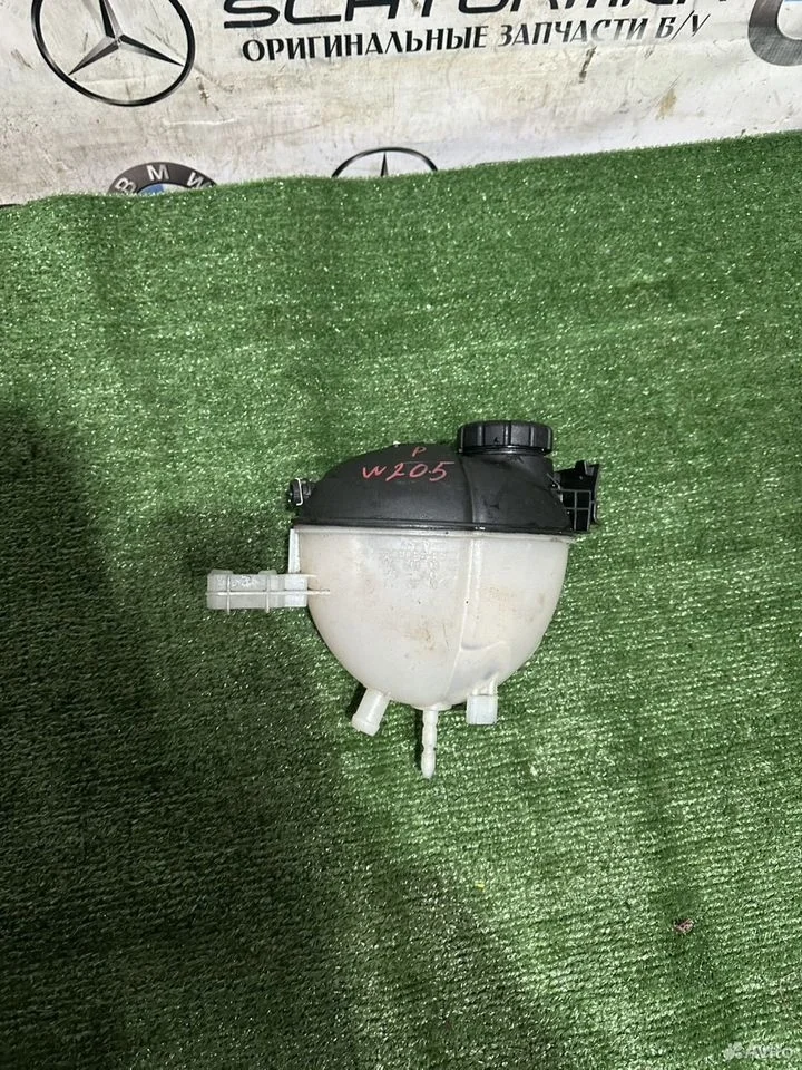Бачок расширительный mercedes w204 a2045000649