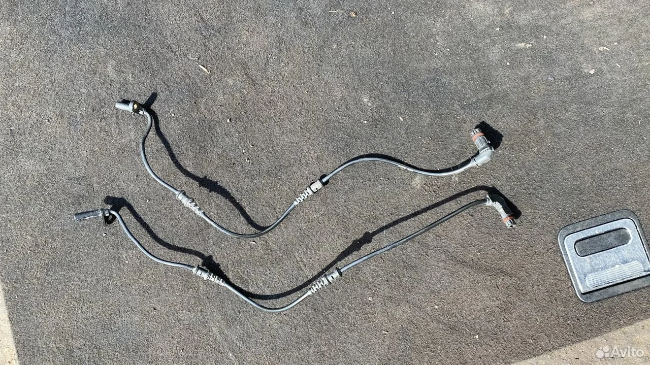 Датчик abs передний на mercedes r171 w203 w209