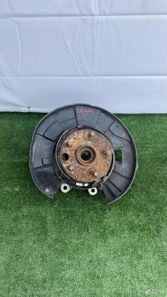 Ступица кулак задний левый lexus ls460 ls600