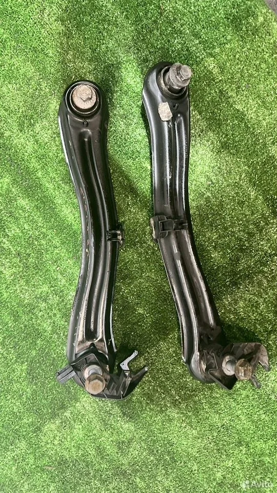 Поперечный рычаг задний mercedes w166 x166 w292