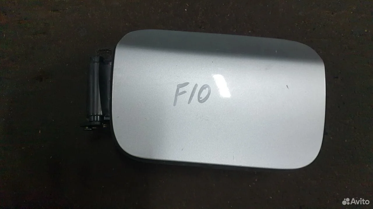 Лючок бензобака на bmw f10 f18