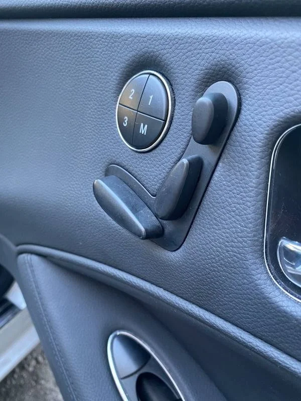 Продажа Mercedes-Benz CLS class 3.5 (272Hp) (272.964) RWD AT по запчастям