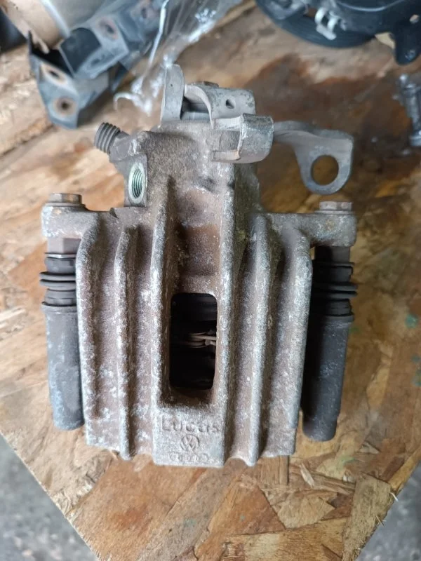 Суппорт Volkswagen Polo 2008 9N1