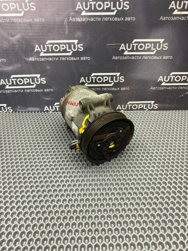 Компрессор кондиционера Renault Megane 2007 8200470242 СЕДАН K4M812