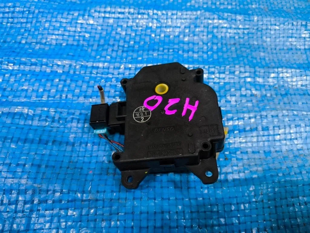 Б.у. сервопривод заслонки печки TOYOTA VILLEFIRE H20 TOYOTA VILLEFIRE H20