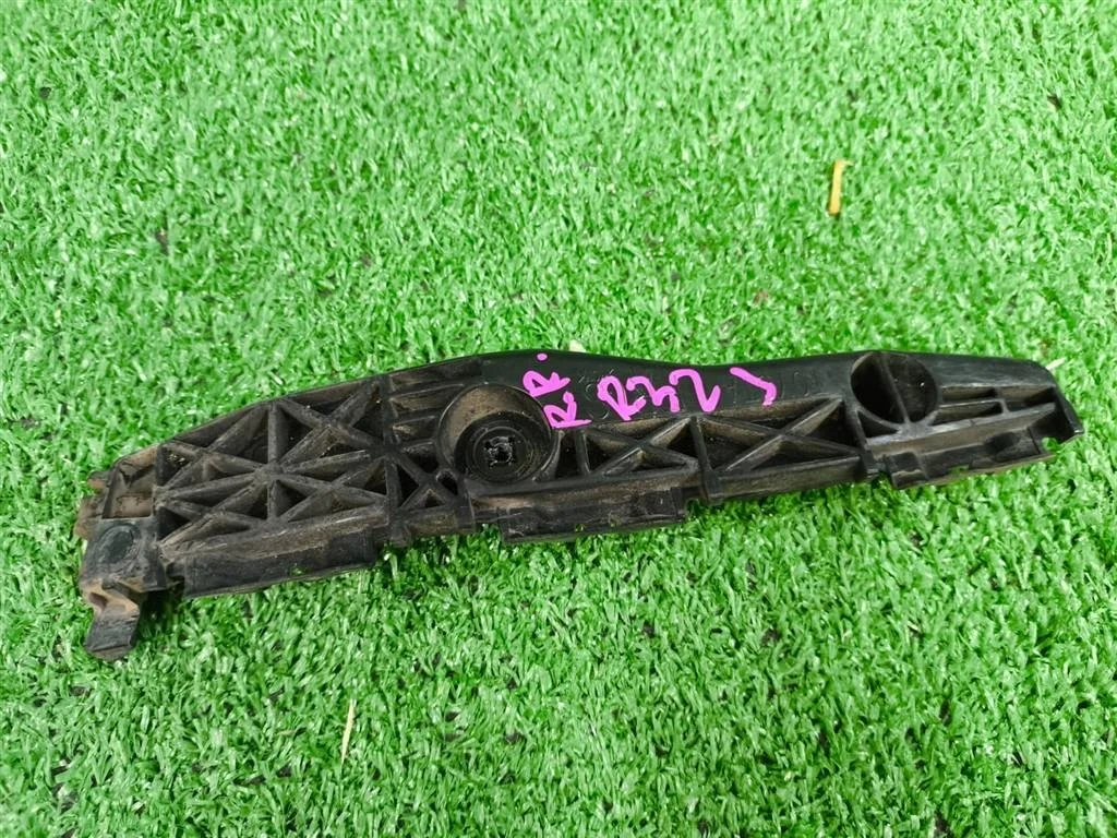 Б.у. крепление бампера зад TOYOTA RAV4 ACA30 TOYOTA RAV4 ACA30