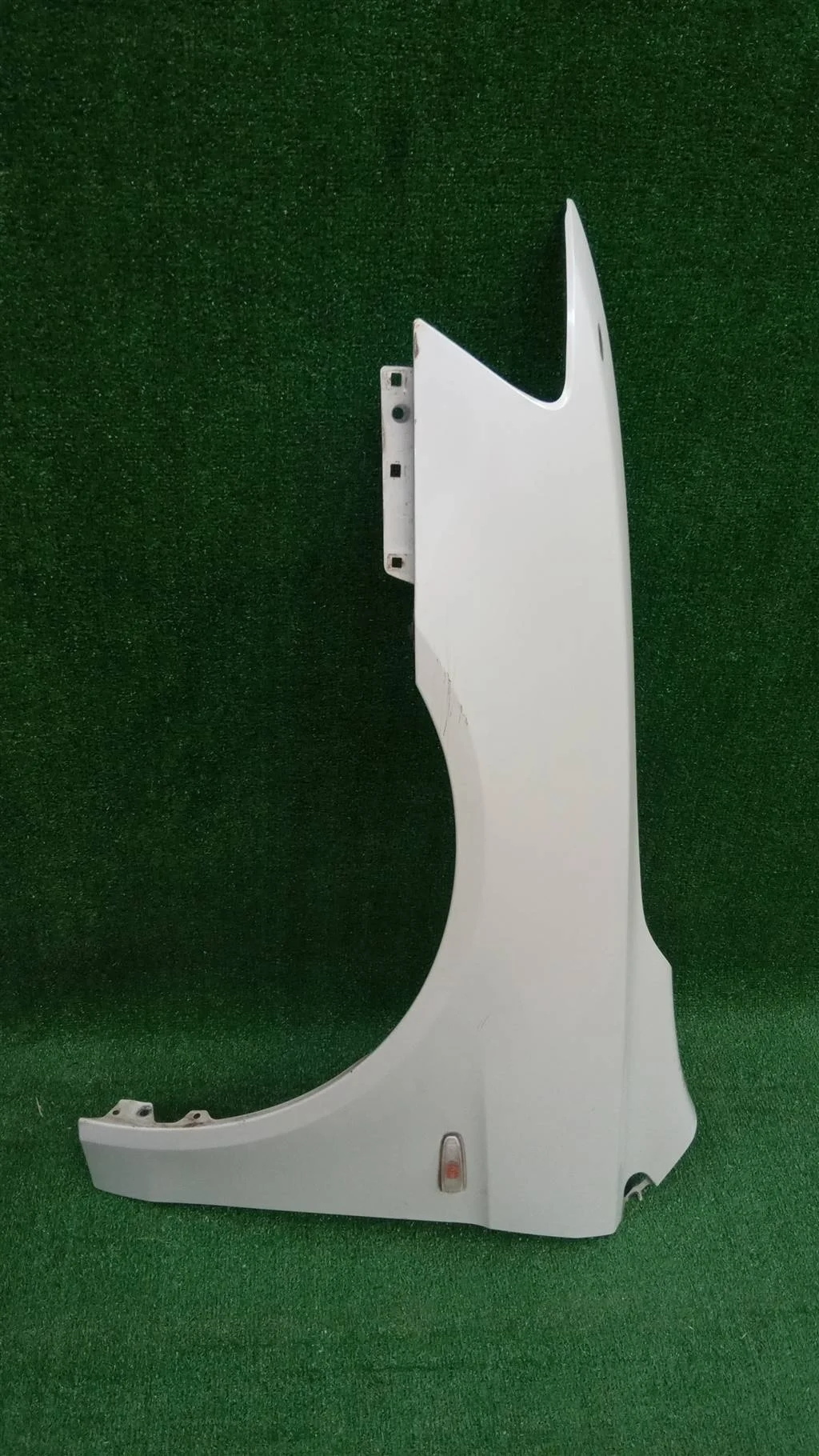 Б.у. крыло MITSUBISHI LANCER CY4A MITSUBISHI LANCER CY4A