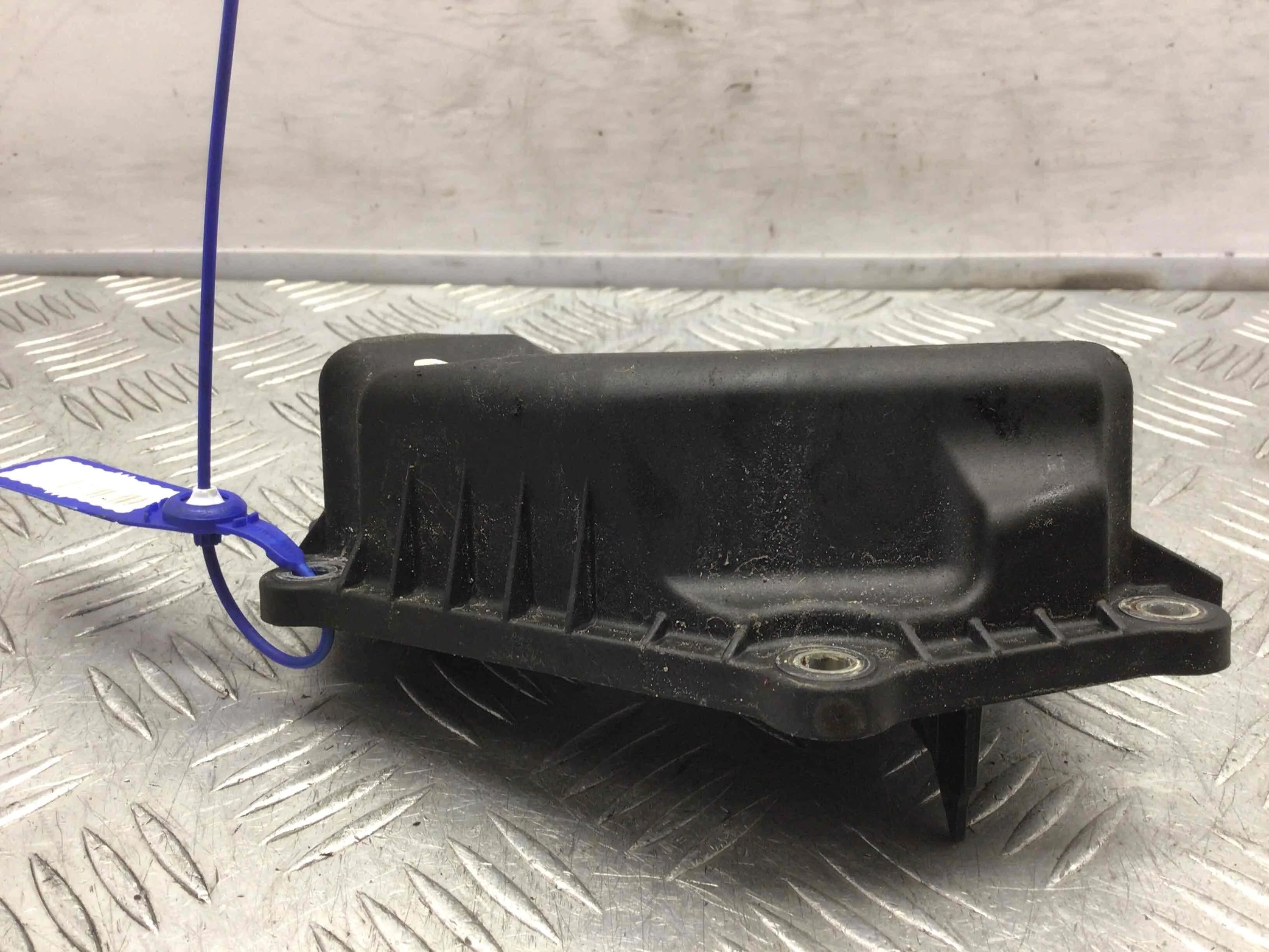 Маслоотделитель (сапун) Ford Focus 2 поколение (2005-2008) бензин 1.6 i Механика Х/б