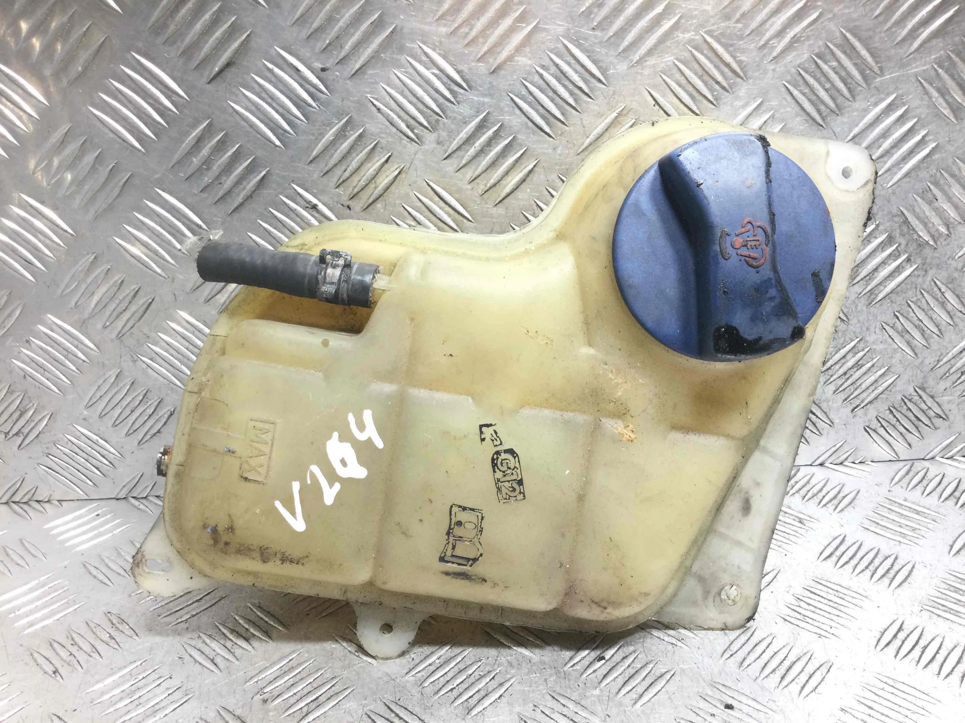 Бачок расширительный Volkswagen Passat B5 (1996-2000) бензин 1.6 i Механика Универсал