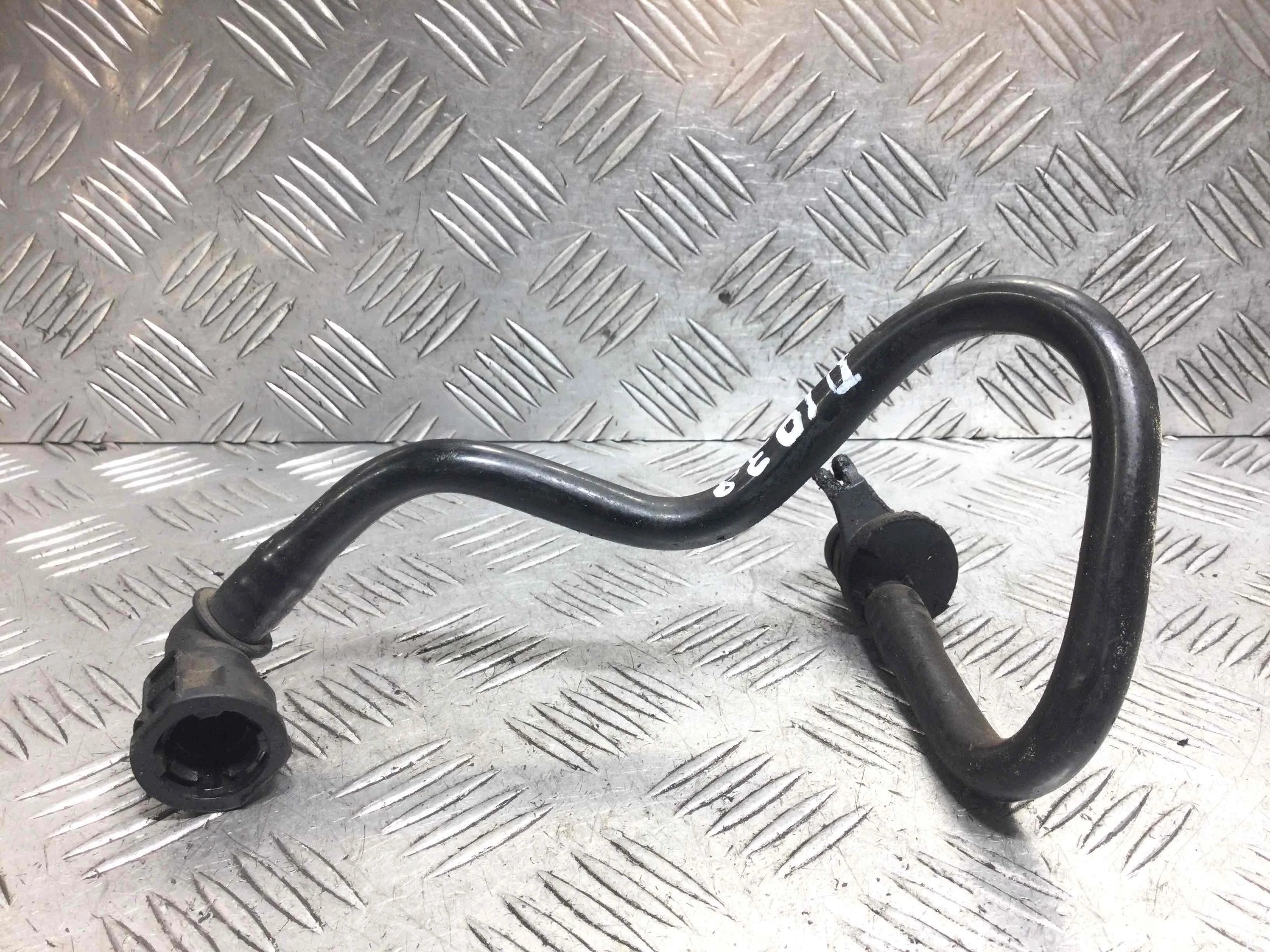 Трубка вакуумного насоса Volkswagen Golf 6 поколение (2008-2015) бензин 1.4 TFSI Механика Х/б