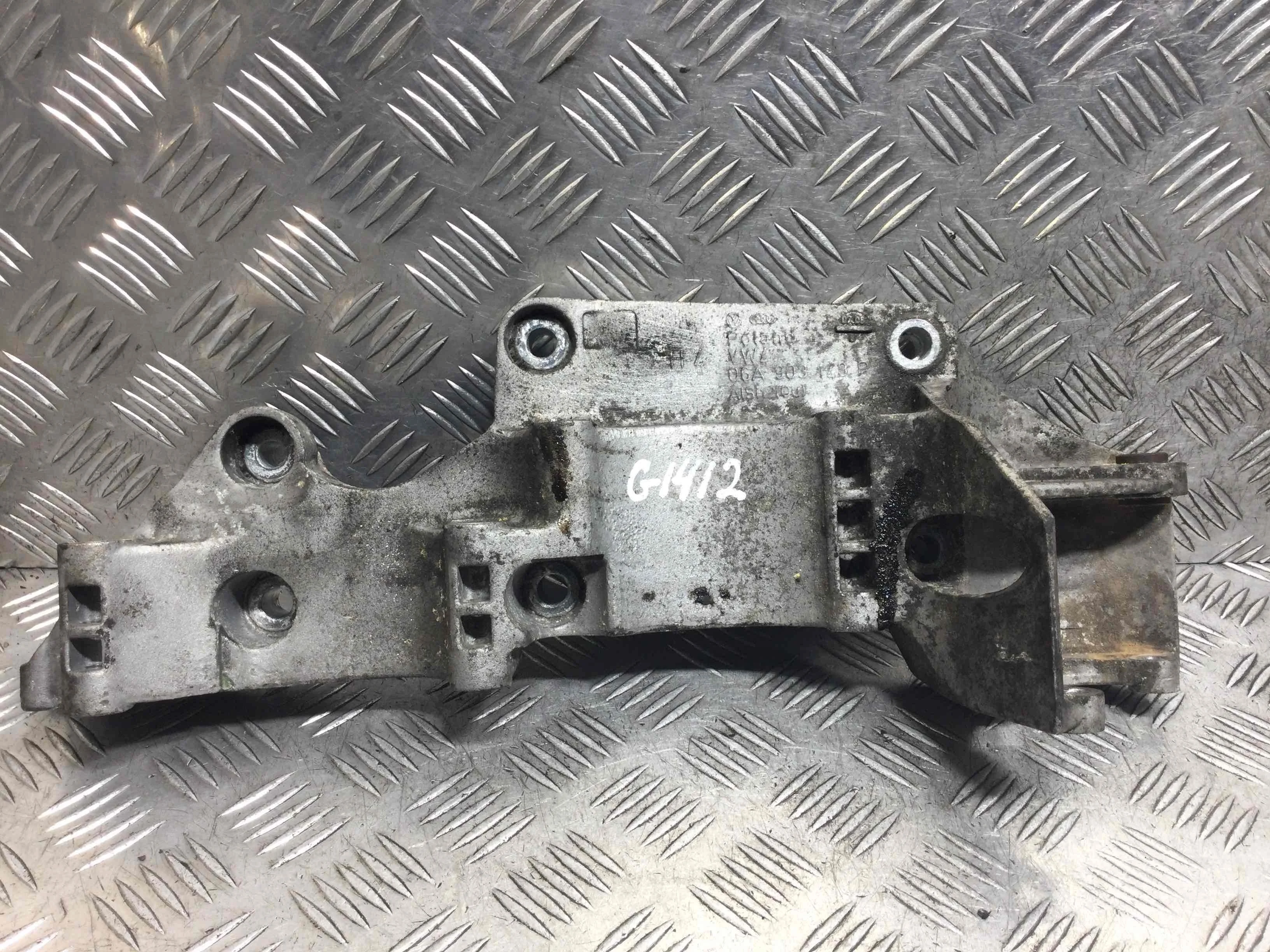 Кронштейн генератора Audi A3 8L (1996-2000) бензин 1.6 i Механика Х/б