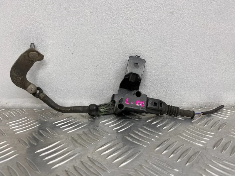 Датчик подвески Volkswagen Passat CC 358
