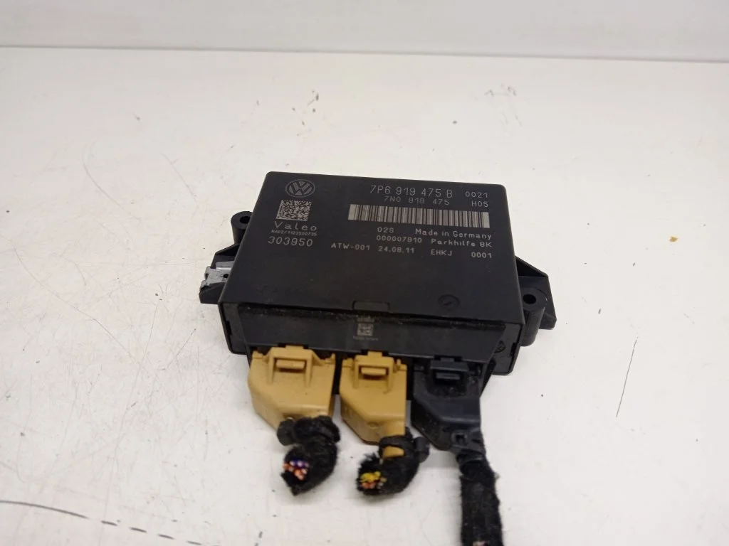 Блок управления парктроником Volkswagen Touareg 2013 7P