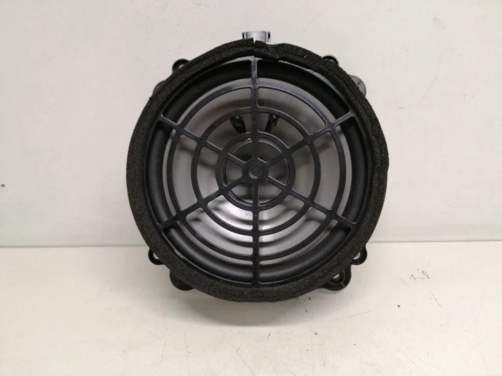 Динамик Audi Q7 2010 4L