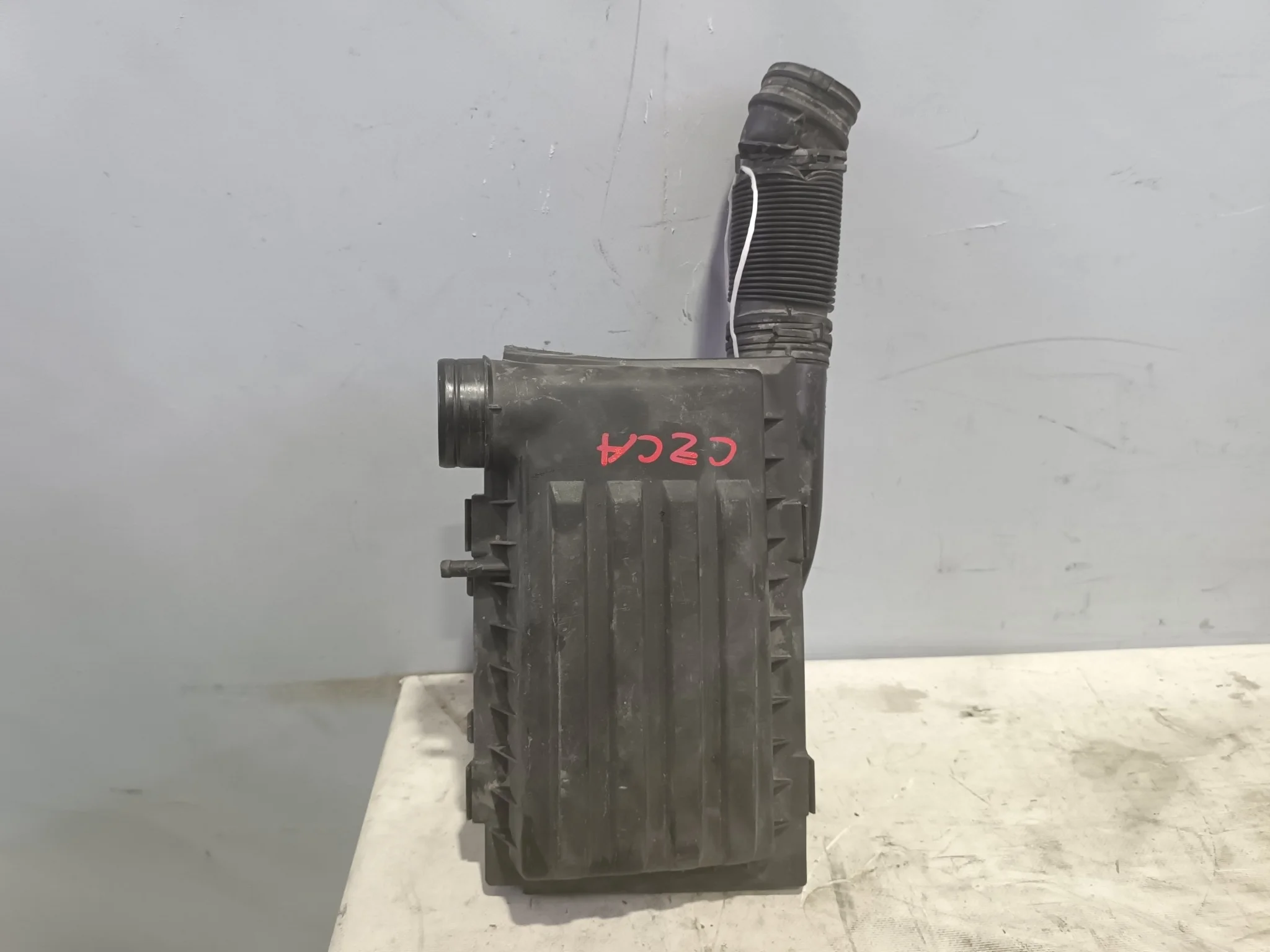 КОРПУС ВОЗДУШНОГО ФИЛЬТРА AUDI VOLKSWAGEN SKODA SEAT ... POLO Q3 RAPID SCIROCCO SHARAN TIGUAN TOLEDO YETI CHPB CJZC CPTA CZCA CZDD CZEA 04E129611H