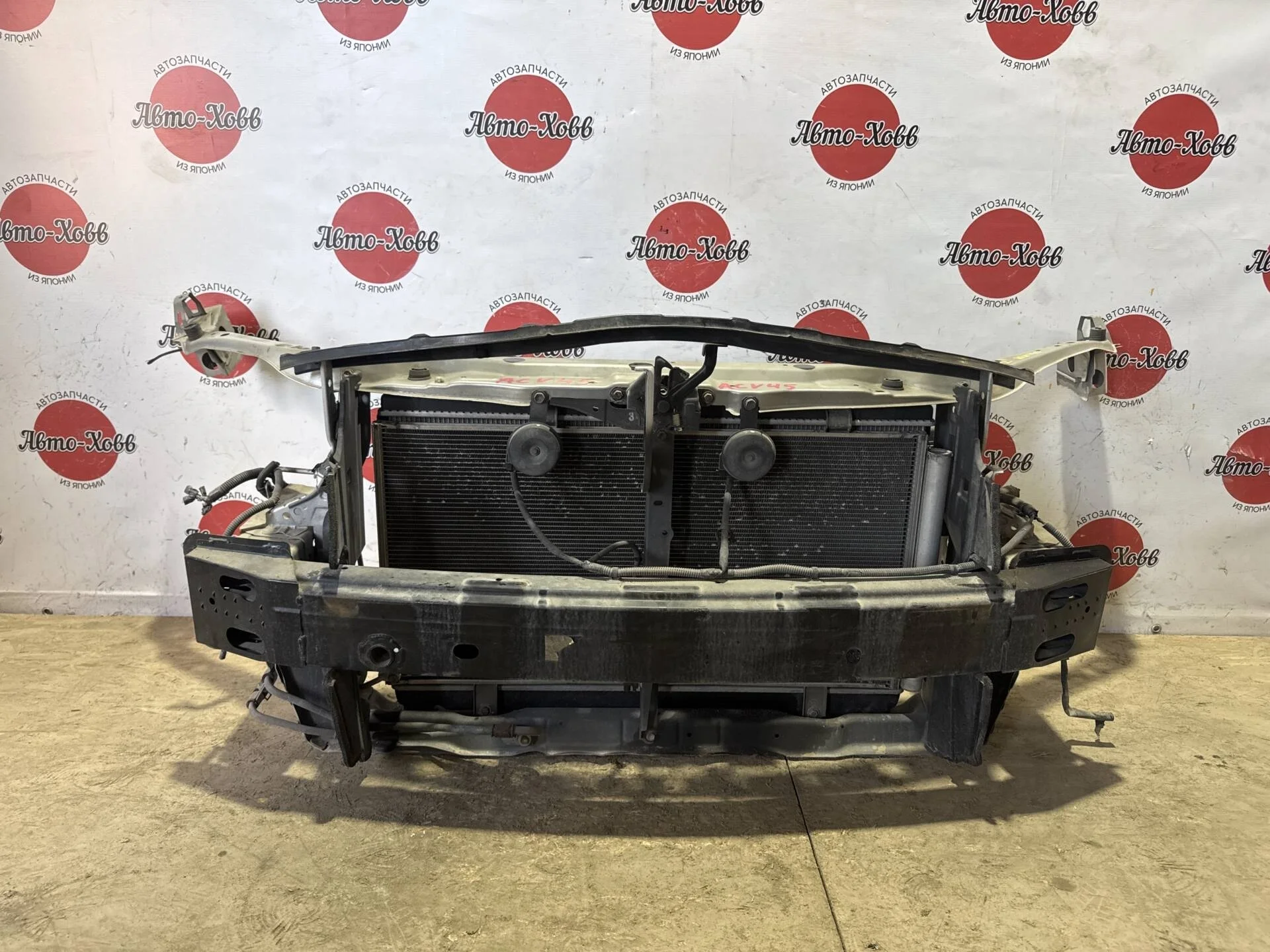 Панель передняя (телевизор) Toyota Camry ACV40