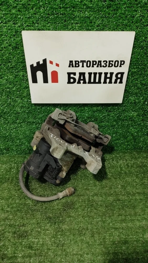 Суппорт Volkswagen Tiguan 2019 3Q0615424 2 CZDA, задний правый