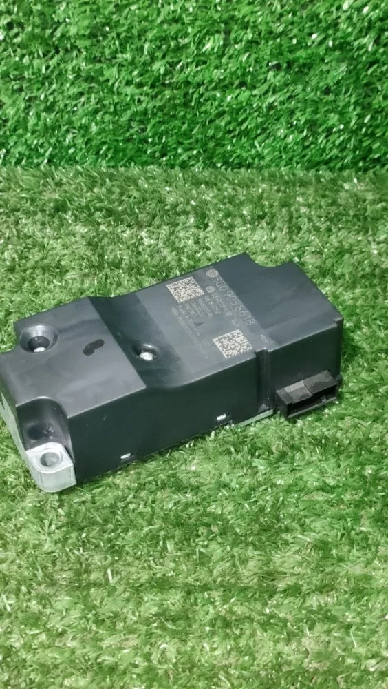 Блокиратор руля Volkswagen Tiguan 2019 3Q0905861B 2 CZDA