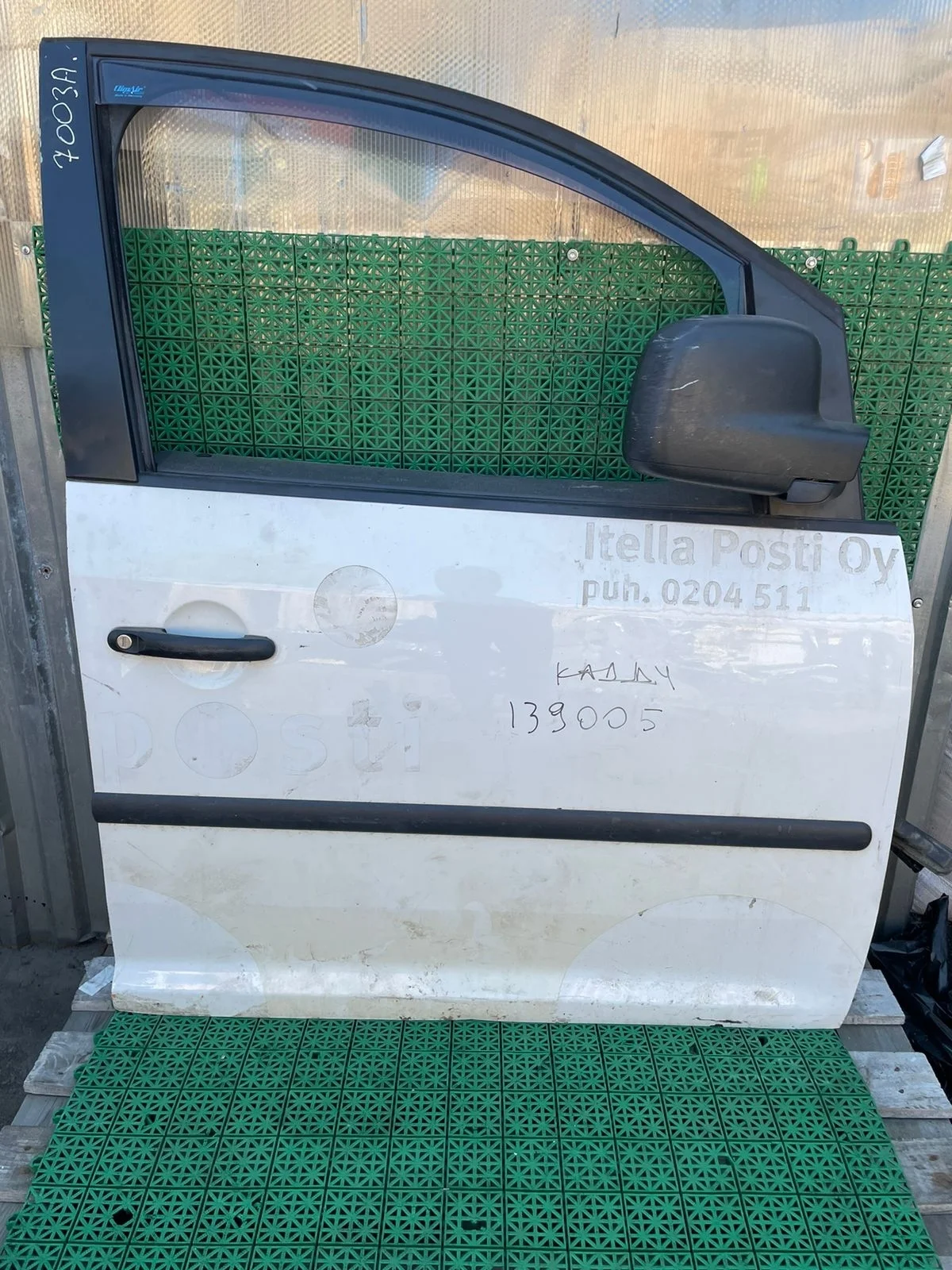 Дверь VOLKSWAGEN CADDY 2004- передняя правая белая б/у CADDY(2004-2014)