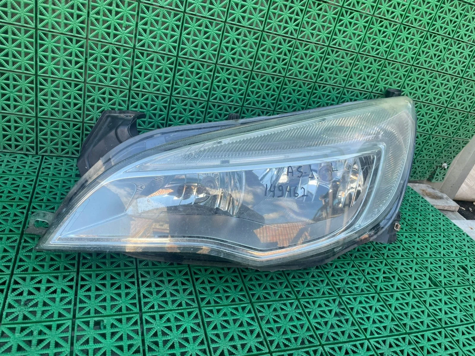 Фара OPEL ASTRA J 2010- хром 5 ти дверная левая б/у ASTRA J(2009-2017)