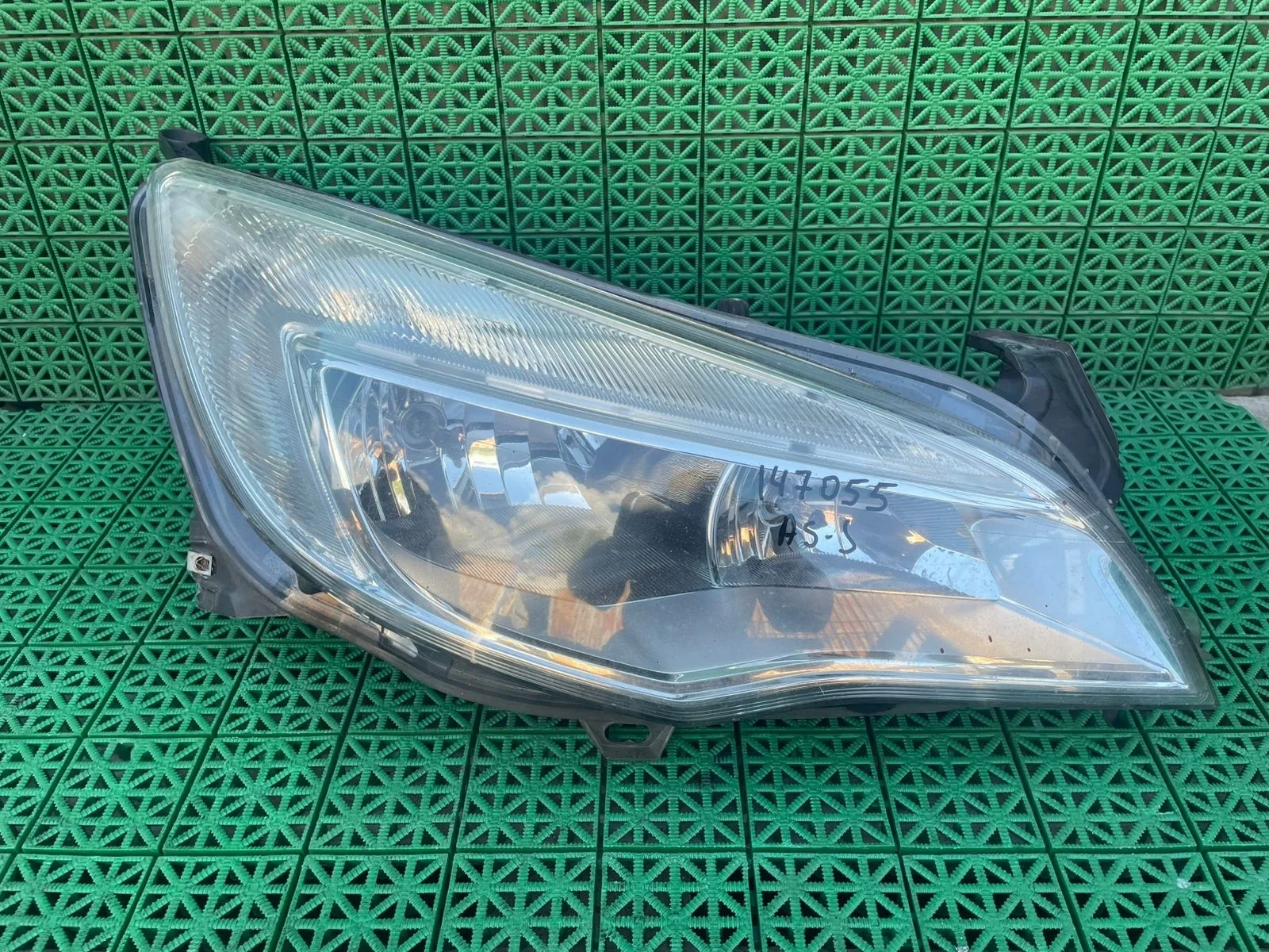 Фара OPEL ASTRA J 2010- хром 5 ти дверная правая б/у ASTRA J(2009-2017)