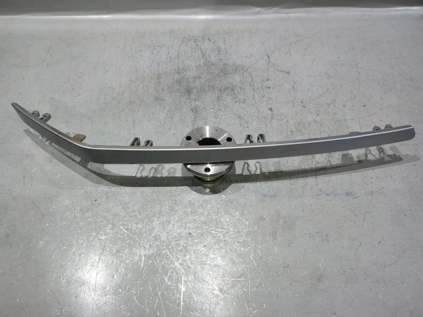 Молдинг под фарой (ресничка) SsangYong Kyron 2009 D130