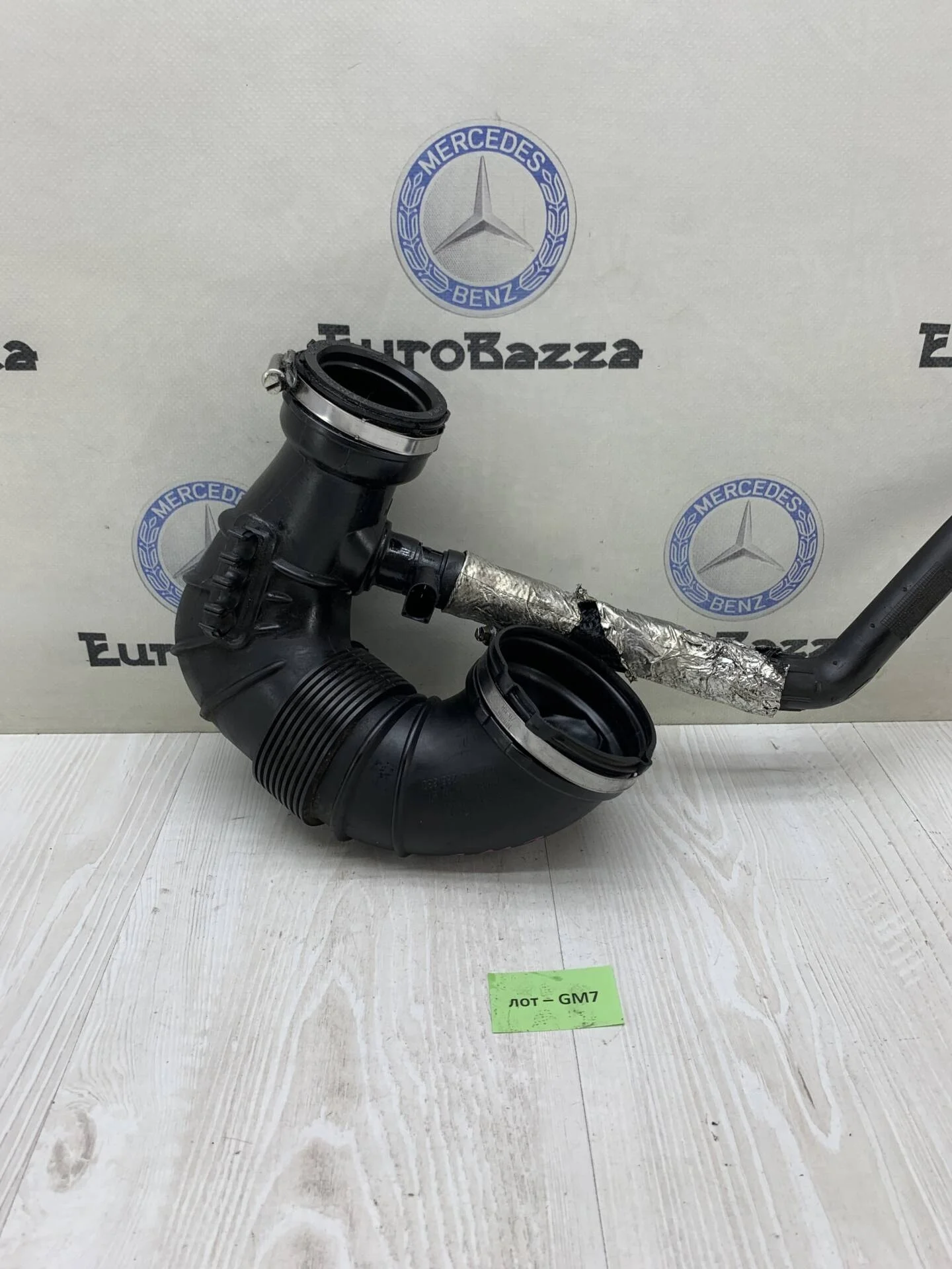 Патрубок расходомера Mercedes Om651