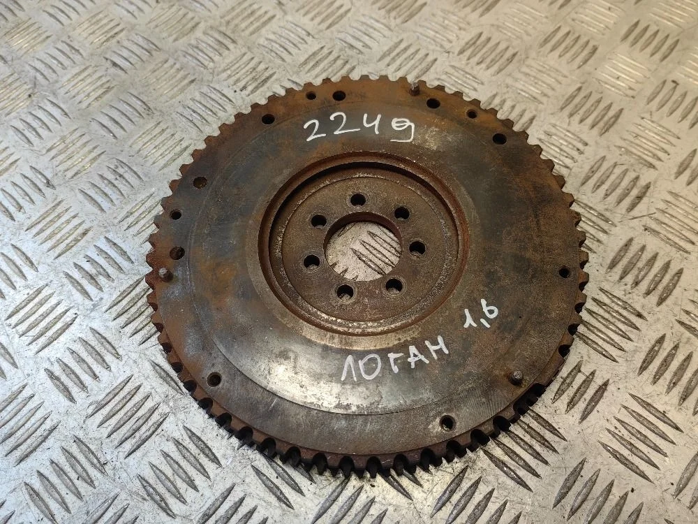 Маховик Renault Logan